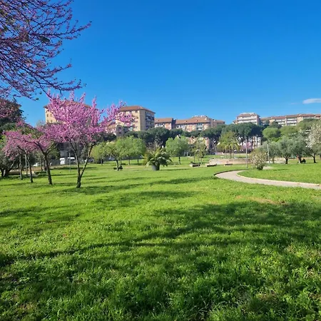 Apartment Modern Flat - Metro A 3 Min, Balcone Attrezzato & Self Check-in Rome